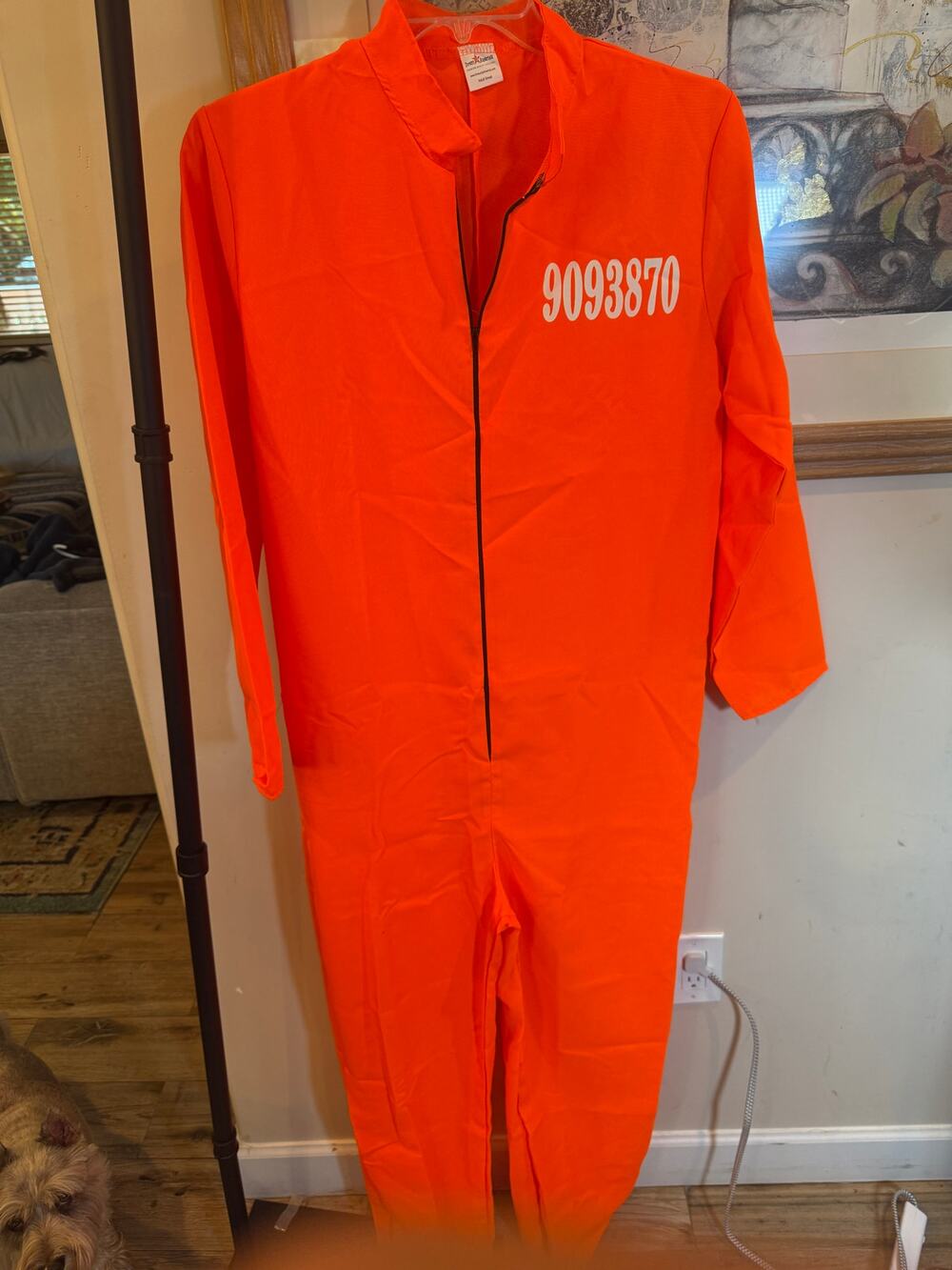 Dress Up America Adult Small Orange Prisoner Inmate Jumpsuit Costume